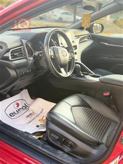 تۆیۆتا کامری